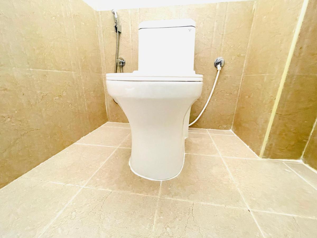 Lsr Service Apartments Tirupati Eksteriør billede